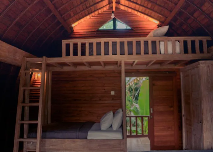 Rural Atmosphere At Bali Coconut House In Delodsema Village Penginyahan