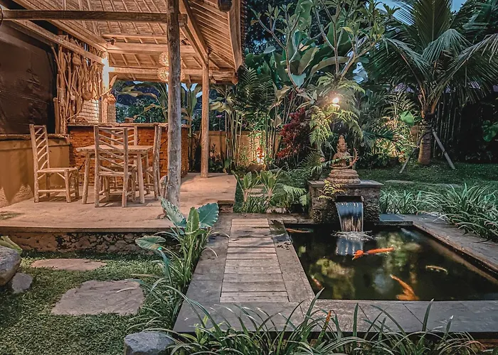 Rural Atmosphere At Bali Coconut House In Delodsema Village Penginyahan