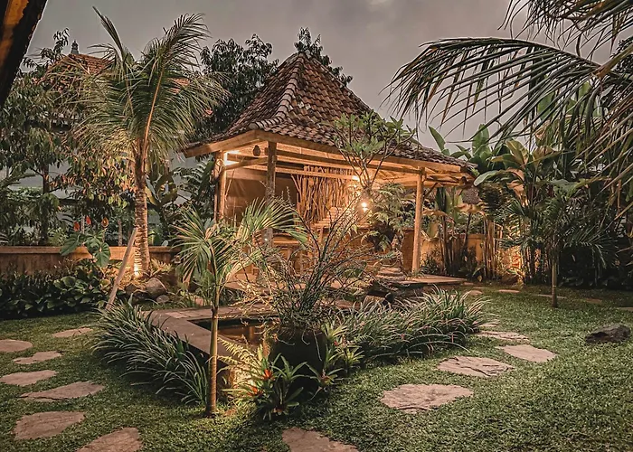 Séjour chez l'habitant Rural Atmosphere At Bali Coconut House In Delodsema Village Penginyahan